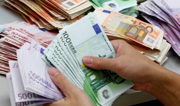 Rriten depozitat bankare ne 2019: Euro mbetet zgjedhja e pare per kursimet